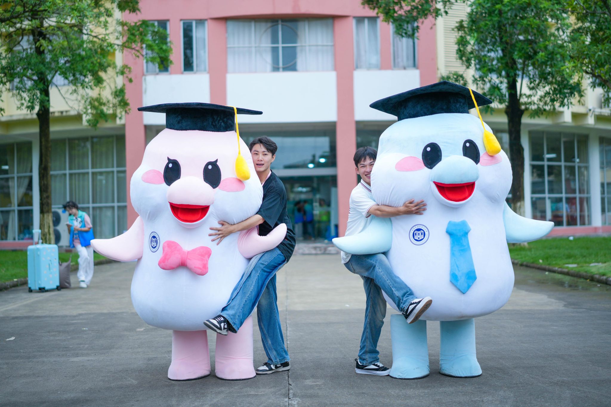 广西英华国际职业学院“梦想启航，青春扬帆”2024年迎新活动照片直播