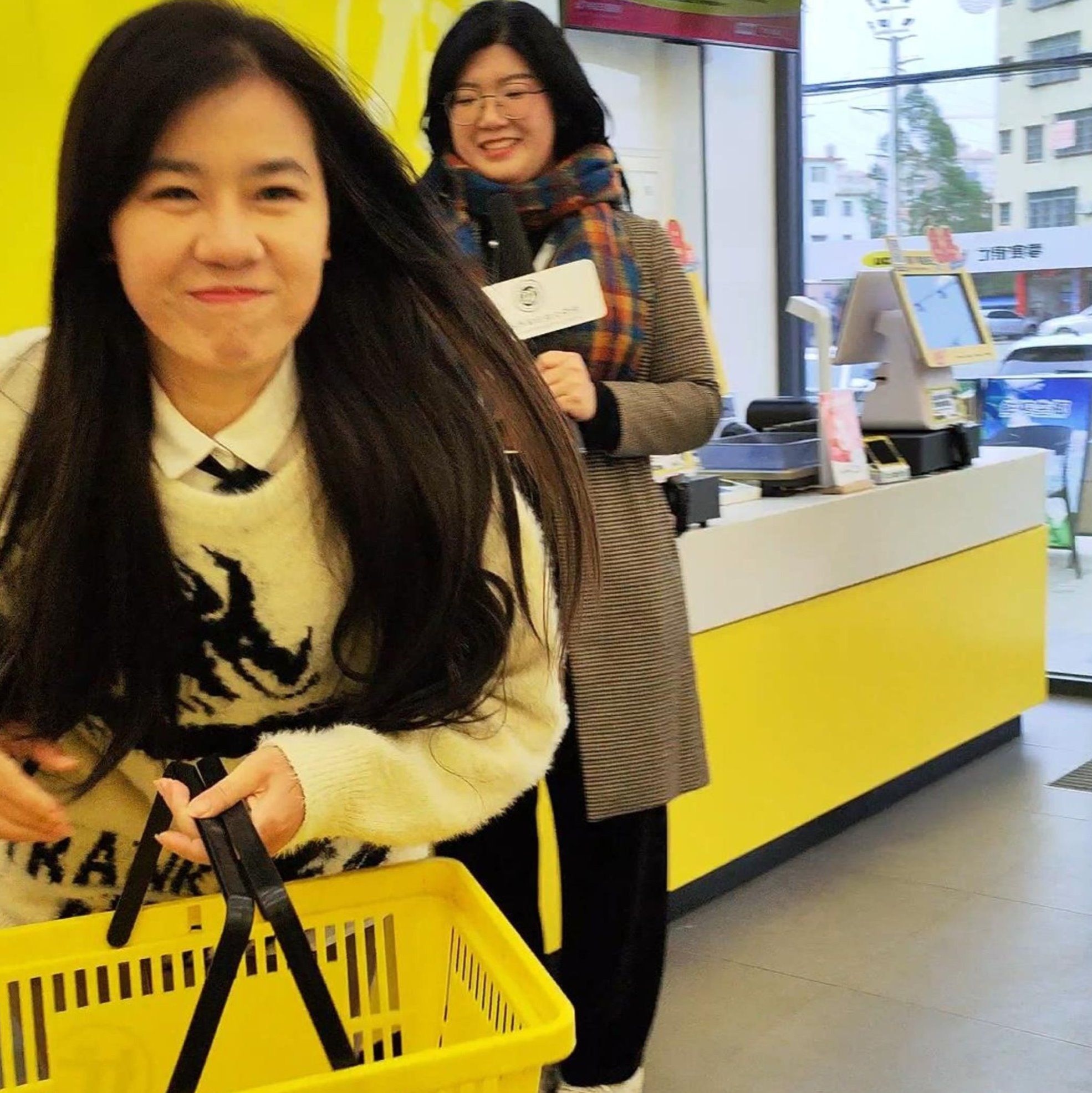 一开学就emo?来挑战一下零食大作战吧！