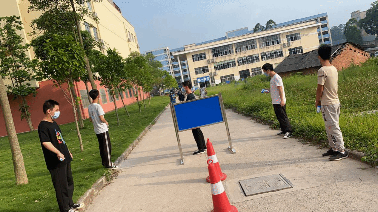 守护健康    风雨无阻
