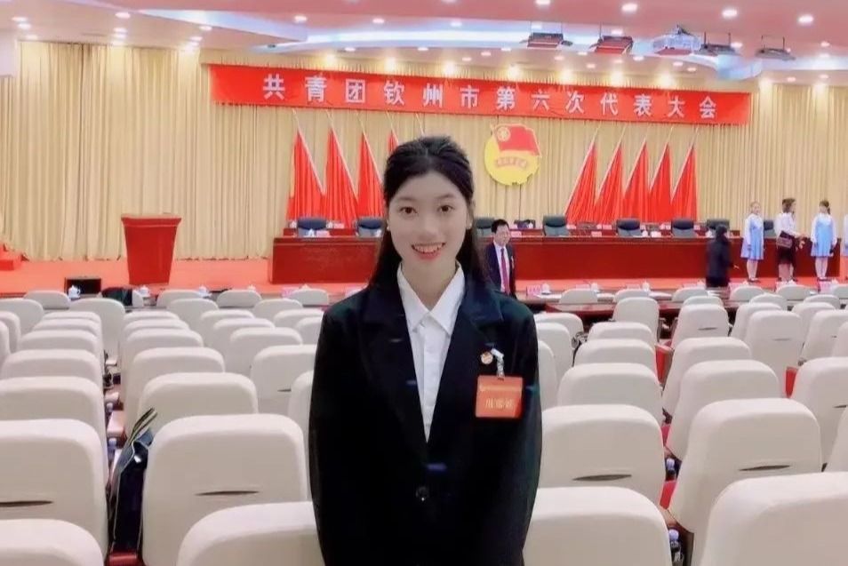 李红欣：多才多艺全面发展