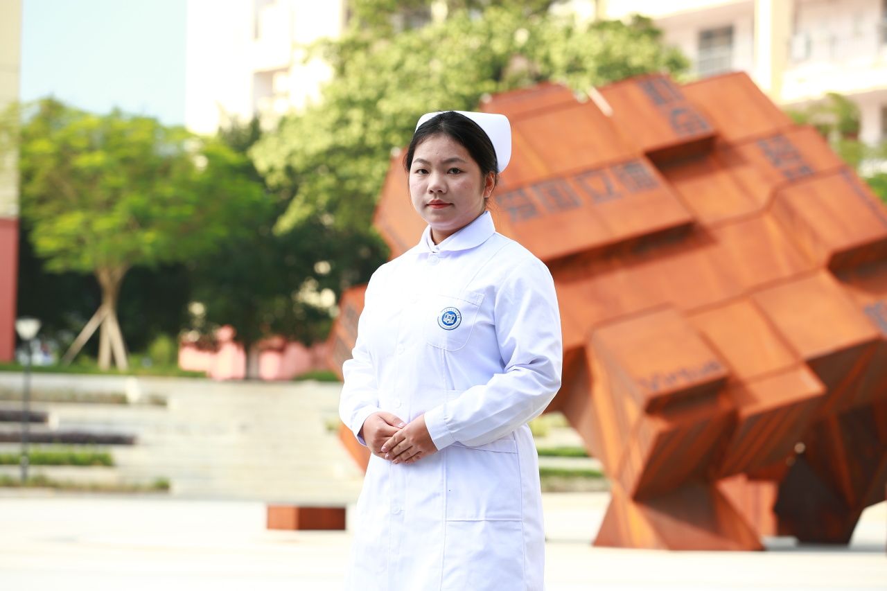 王可欣  2023级护理 