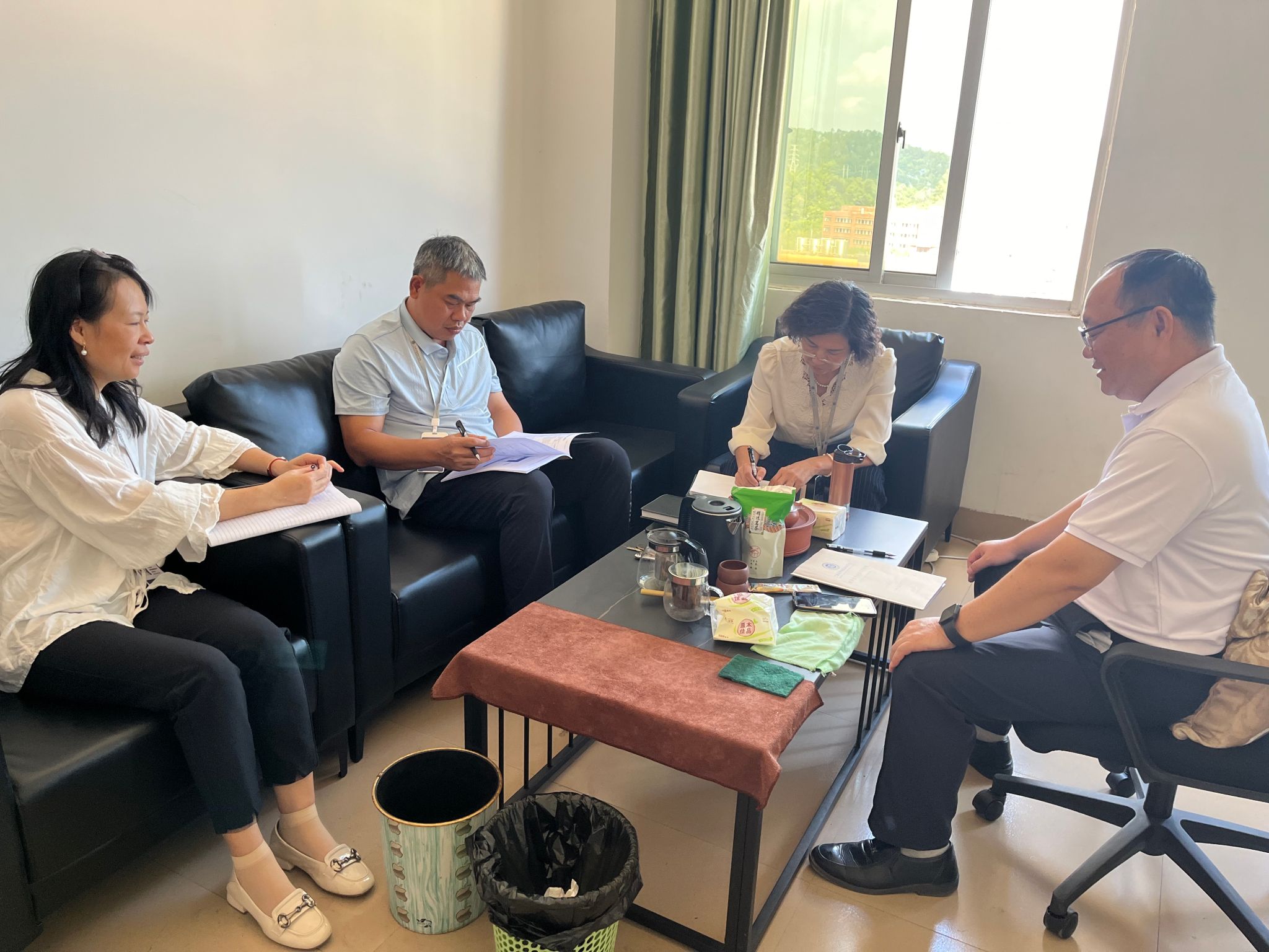 聚焦评分标准与教学材料质量提升