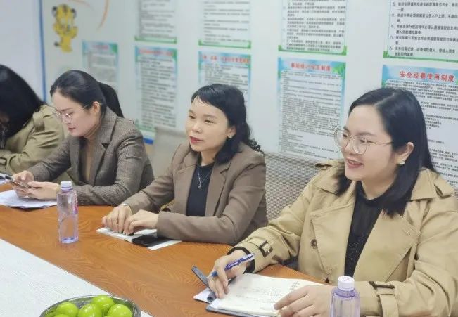 广西英华国际职业学院 | 深化产教融合，服务地方经济：经济与管理学院赴钦州港调研港口物流企业