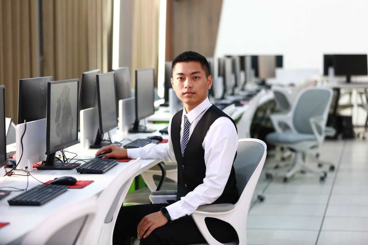 黄荣强 22级建筑工程技术