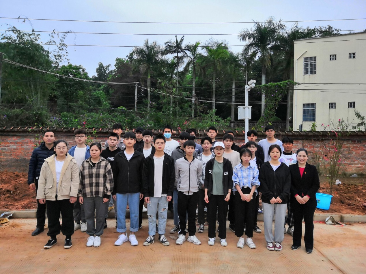 学生支部 2021年3月开展312植树活动