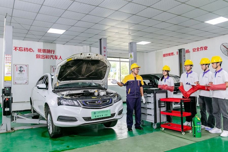 新能源汽车实训室