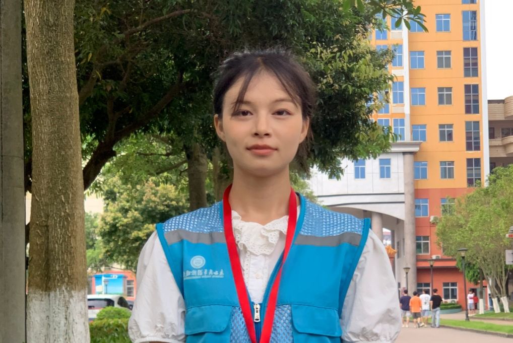 唐秋妮：矢志服务、勇于创新、甘于奉献