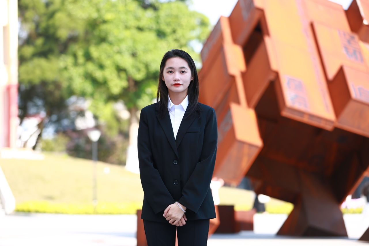 叶薇美 22级室内设计