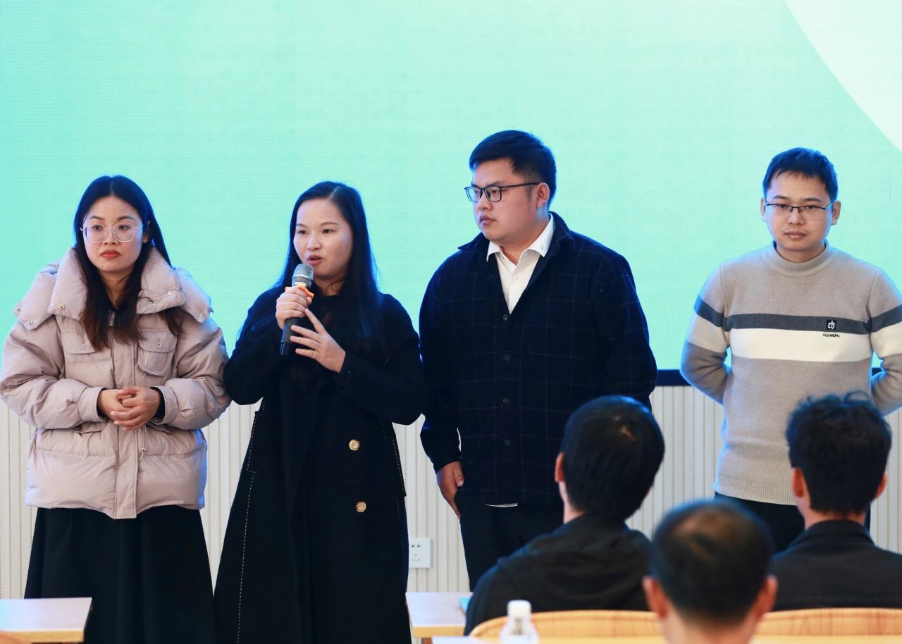 陈彩燕、陈柳羽、田雷、陈浩，参赛课程《HTML5+CSS3前端技术开发基础》