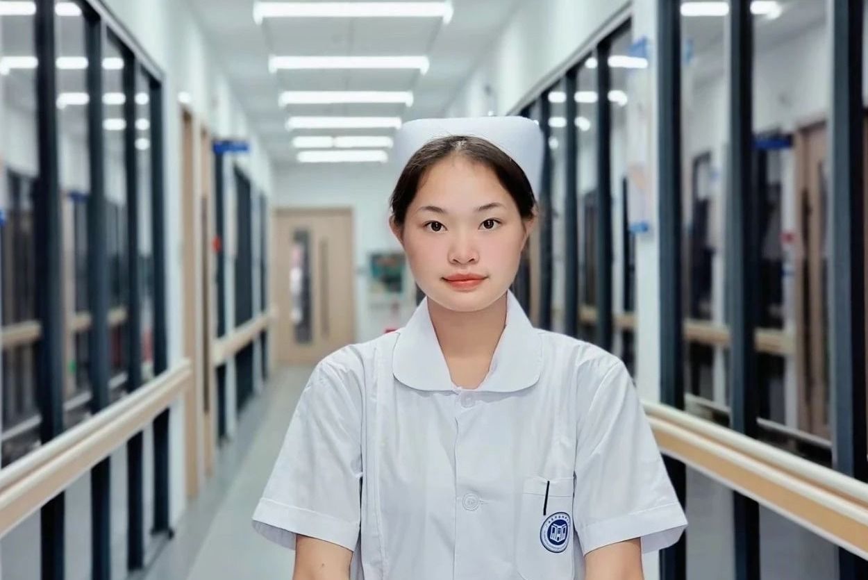 黄彩梅：最是青春奋斗时，不负青春好时光