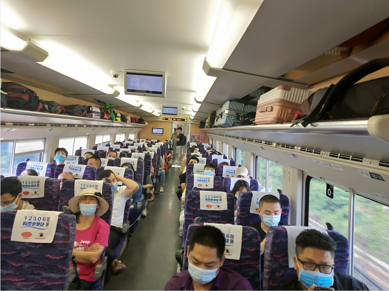 跨上新起点 迈上新征程 ——广西英华学院2019级空中乘务专业学子赴云南工商学院继续学业