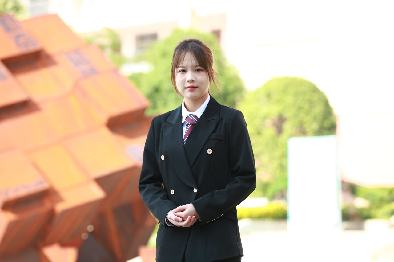 谢颖婕 工商企业管理